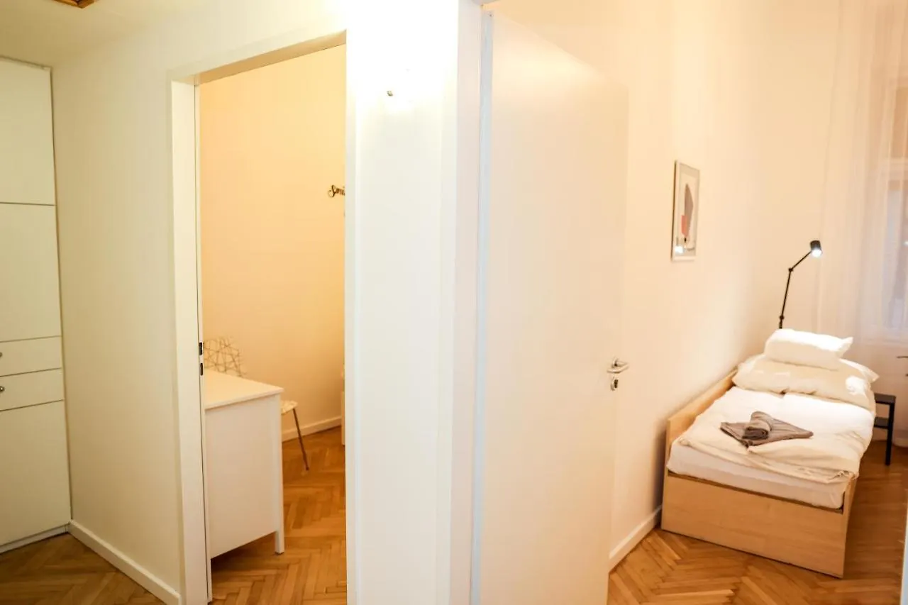 Apartment Modern 3Br Apt Free Parking Prime Location Budapest Ungarn