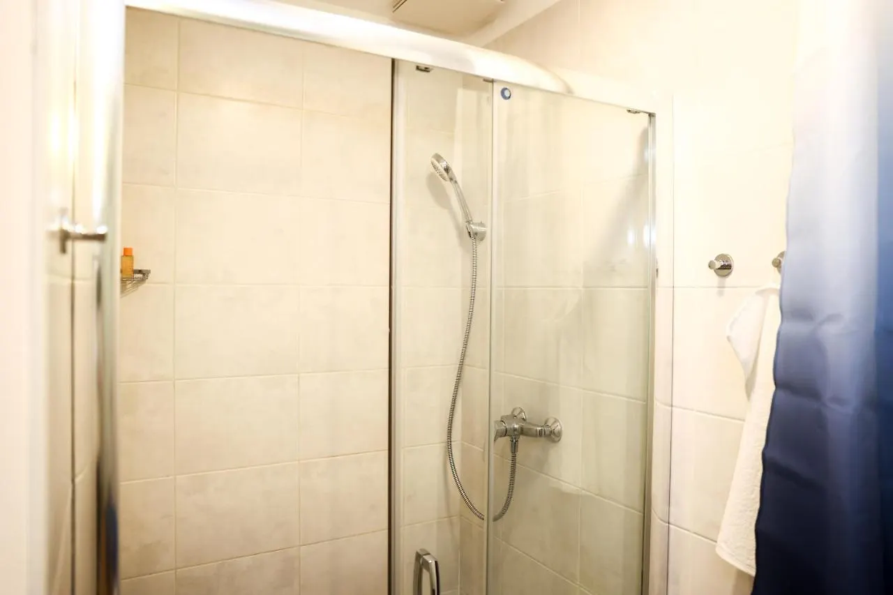 Modern 3Br Apt Free Parking Prime Location Budapest 0*,  Hungary