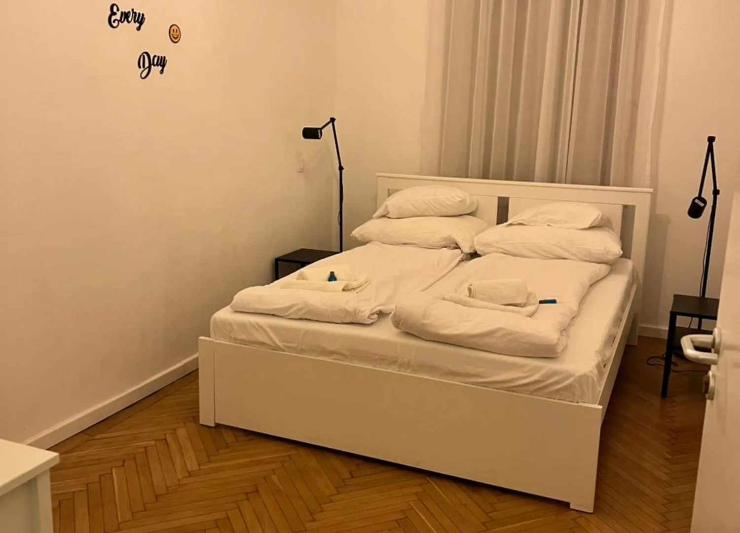 Modern 3Br Apt Free Parking Prime Location Budapest Hungary