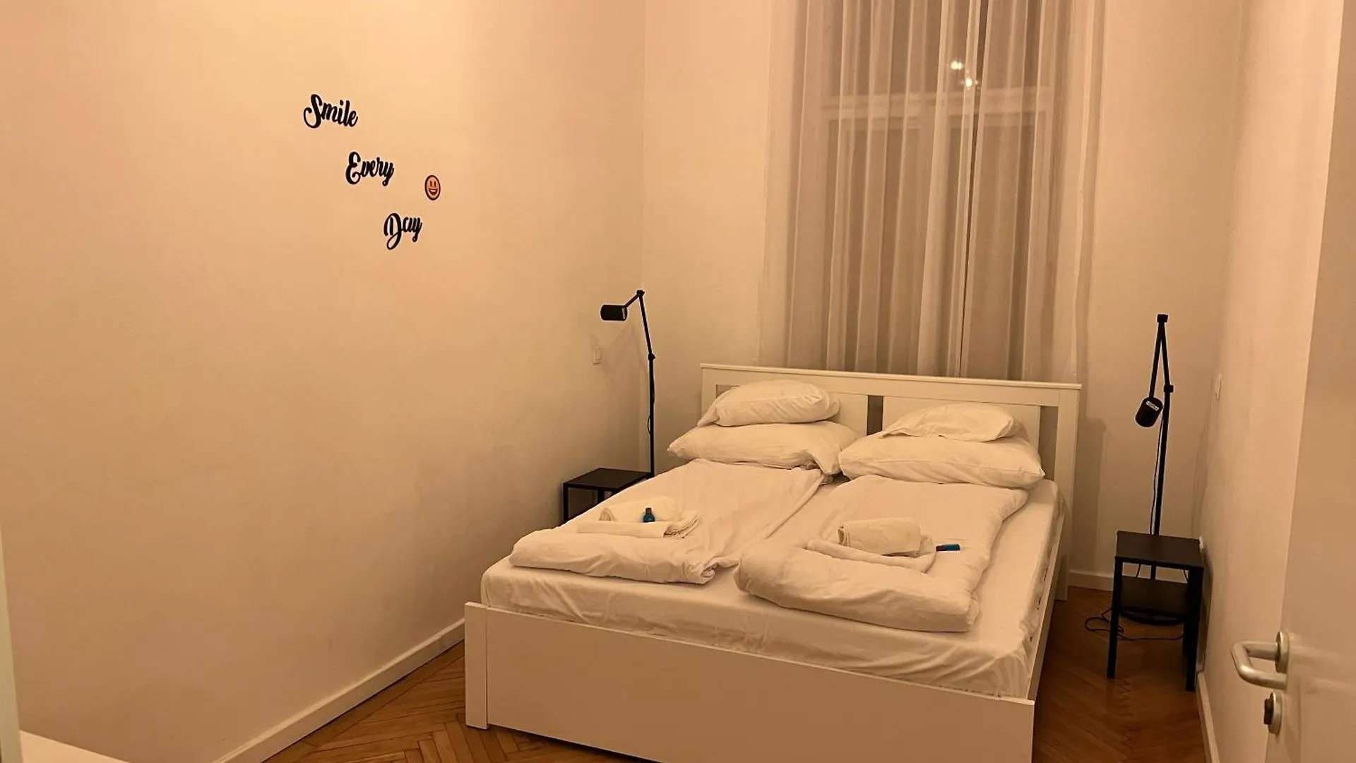 Modern 3Br Apt Free Parking Prime Location Budapest Hungary