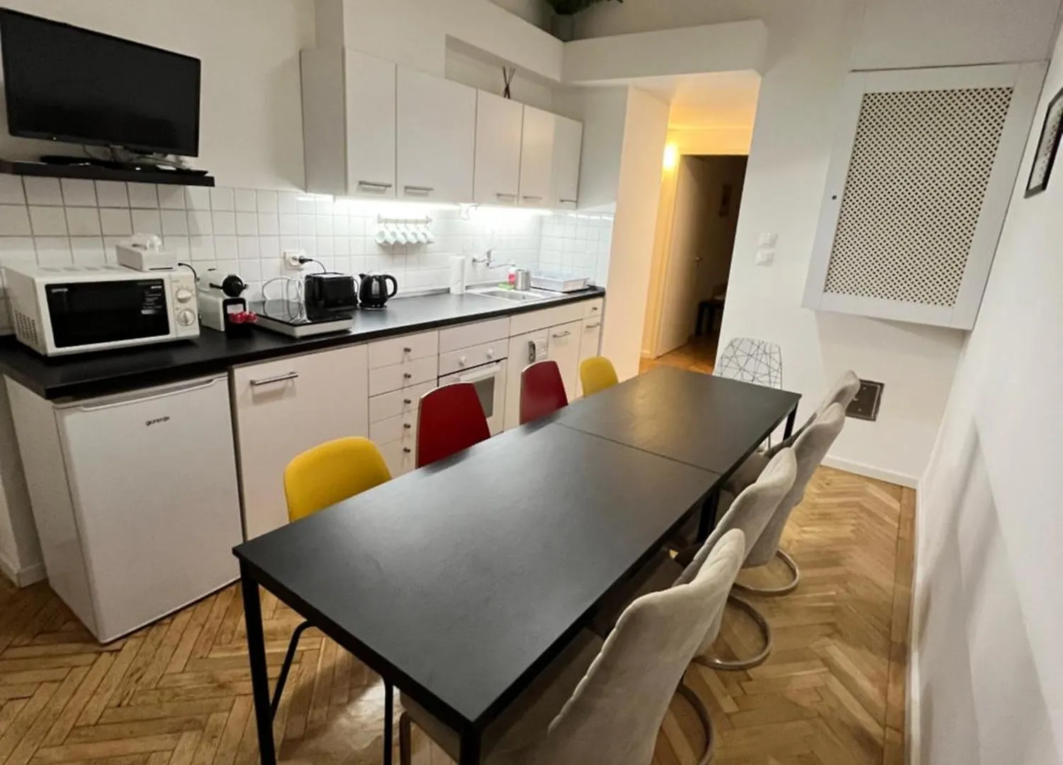 Modern 3Br Apt Free Parking Prime Location Budapest Apartment